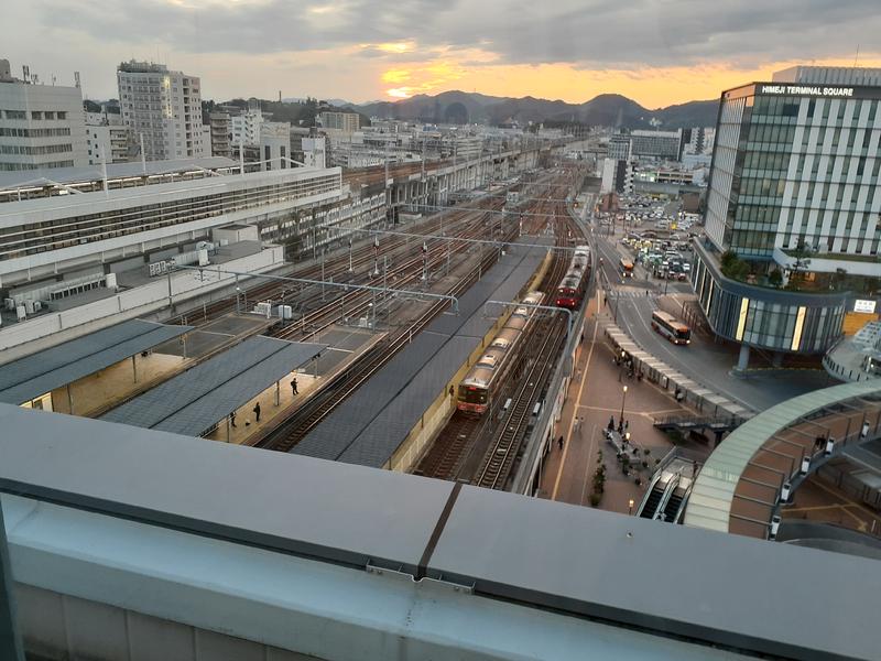 夕方の姫路駅