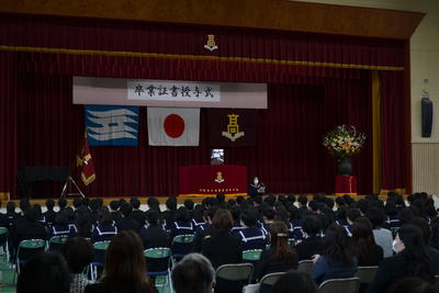 在校生代表_送辞