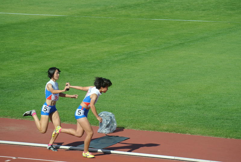 女子4×400ｍ