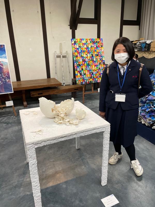 作品と制作者の澁谷さん