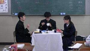 ２