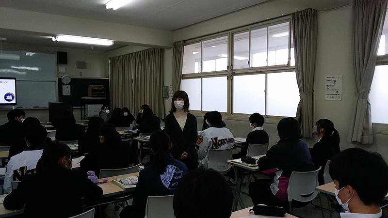 保育士のイメージを聞く