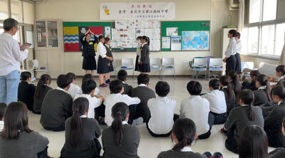 簡単な演劇の様子