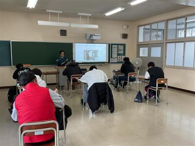 （事前学習の様子）