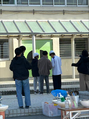 安全確認をしている様子