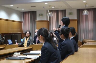 他校生への質問も行いました。