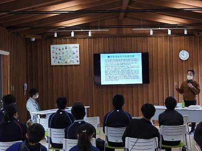 講演会「植物を守る」