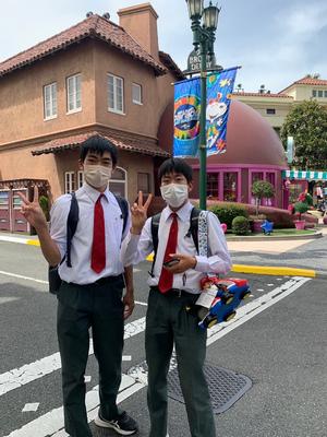 ひとつ目のアトラクションなど終えて移動中